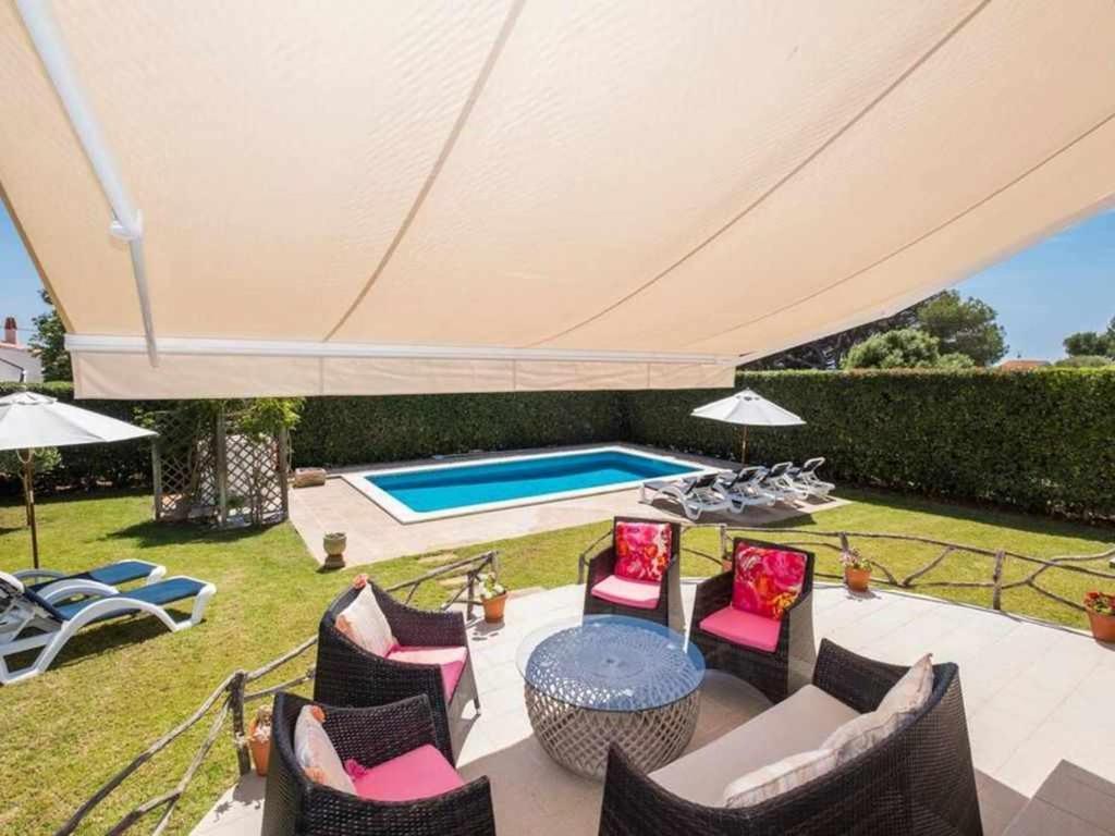 ביניבקה Villa Jarama Elegante Chalet Cerca De La Playa מראה חיצוני תמונה